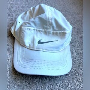 Nike Dri Fit Hat, white